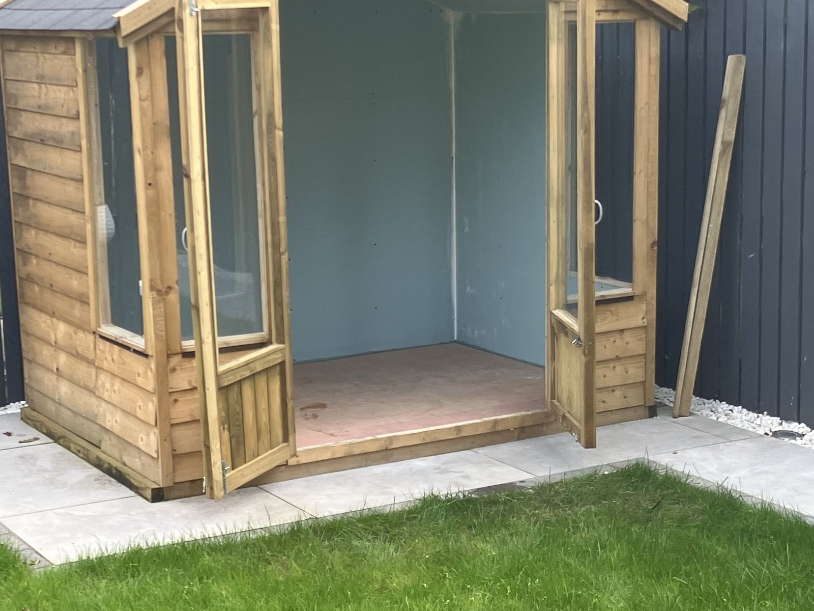 Insulated Garden Summerhouse — finished work in Lanarkshire