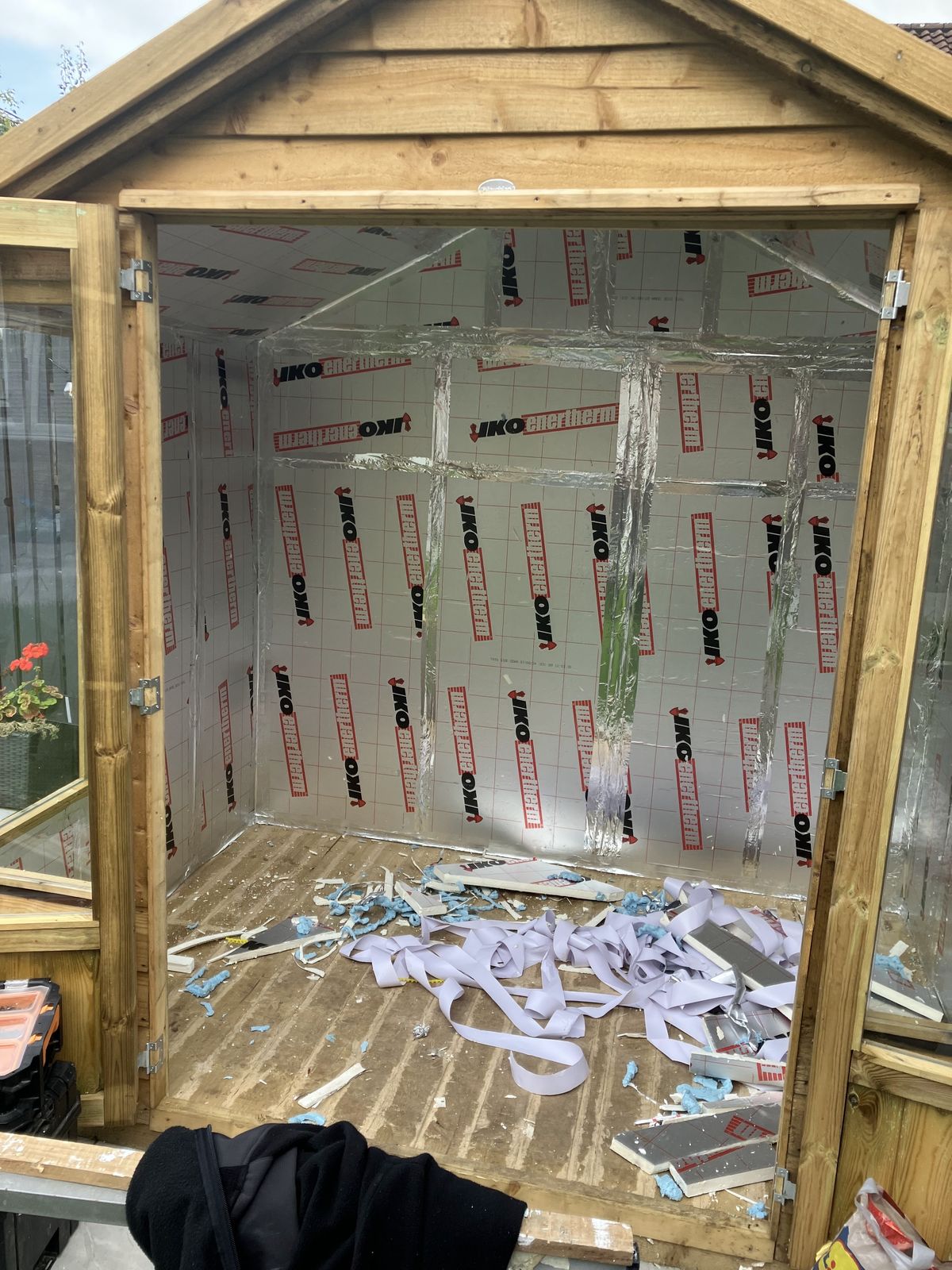 Insulated Garden Summerhouse — gallery photo
