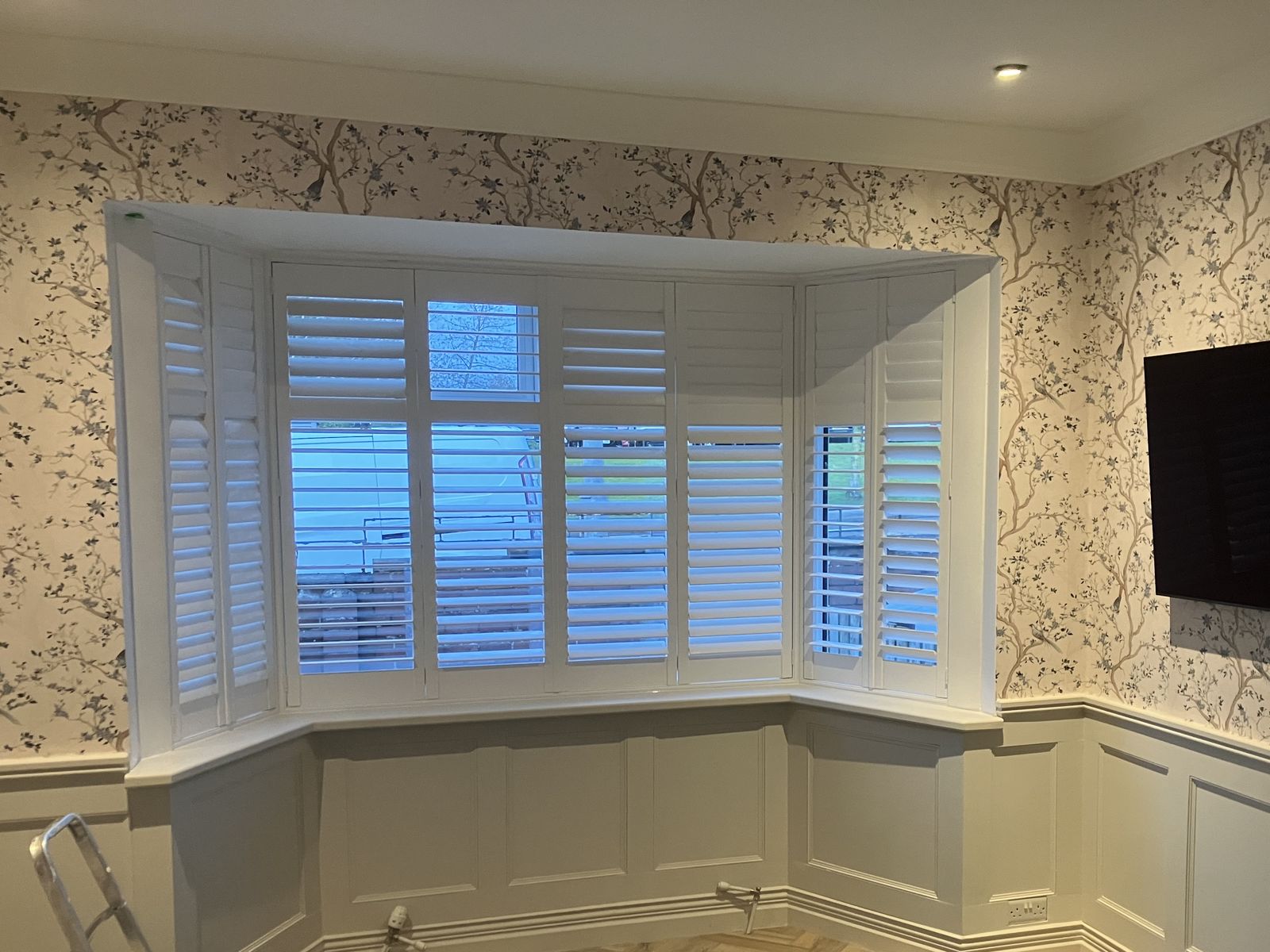 Living Room Panelling Round a Bay Window — finished work in Lanarkshire