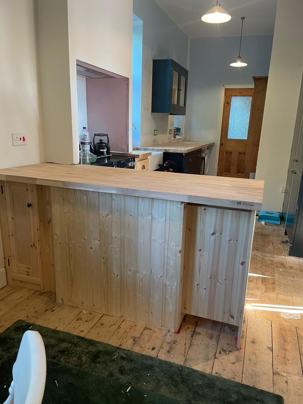 Navy Kitchen with Oak Worktops and a Belfast Sink — gallery photo